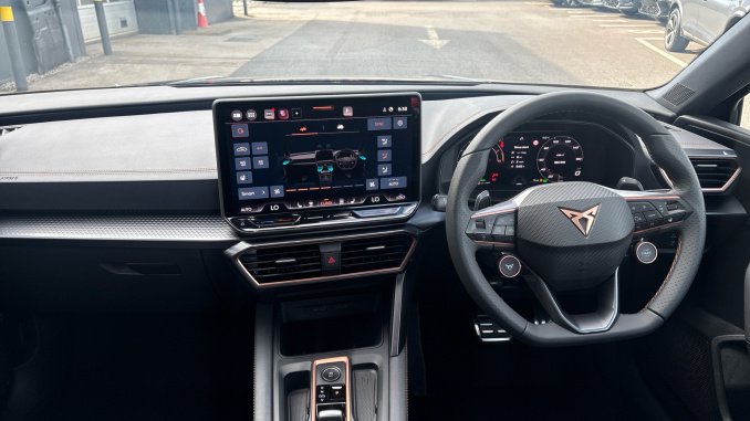 CUPRA Leon 1.5 eTSI 150 V2 5dr DSG Petrol Hatchback - Image 9